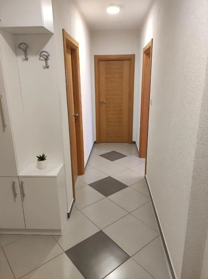 Private Apartment Noemi 스플리트
